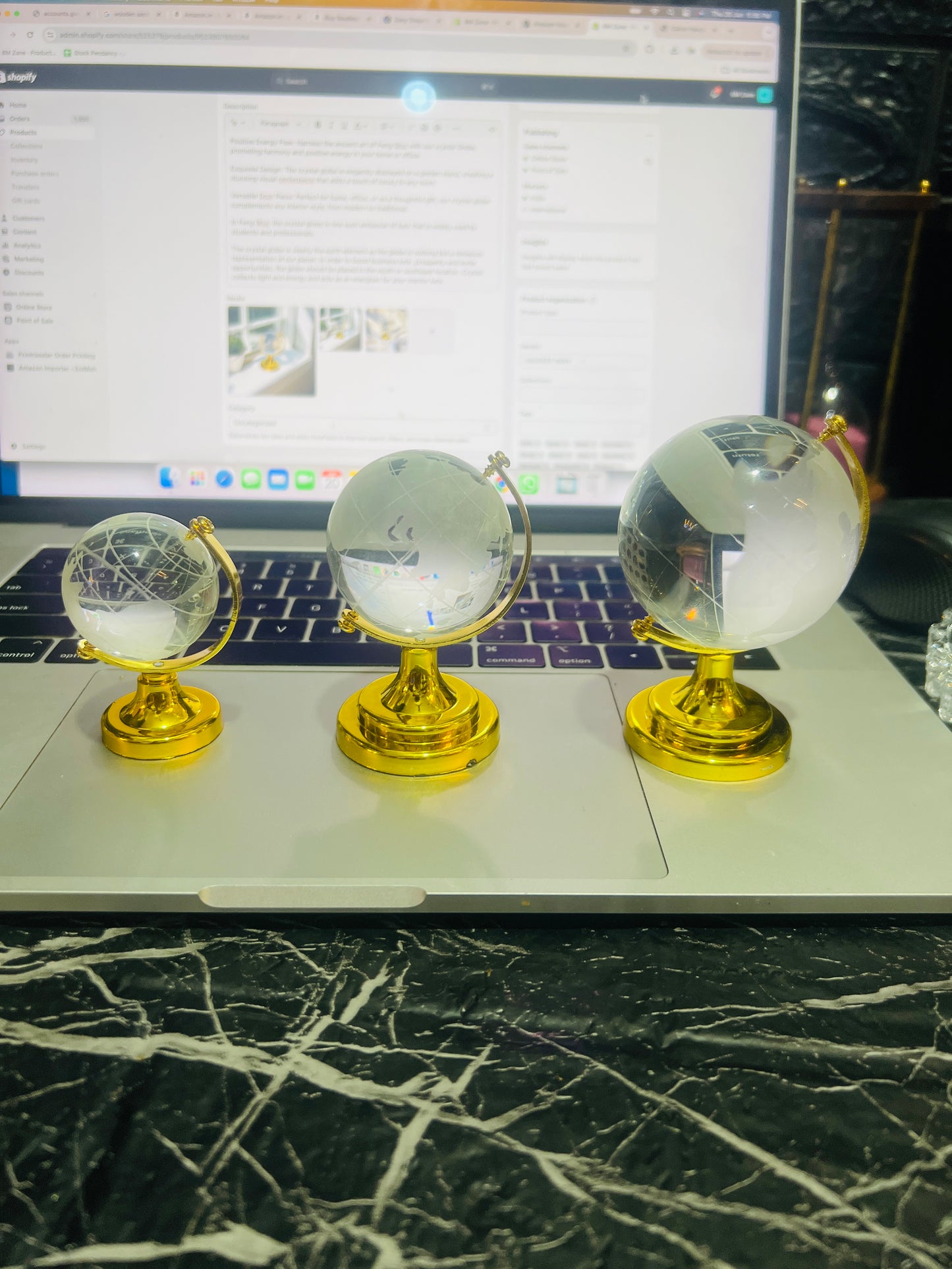 Shui Crystal Globe Idol With Golden Stand | Vastu Glass Miniature Globe For Positive Energy, Success, Good Luck and Prosperity | Vastu Remedy for Home, Children Study Table & Office