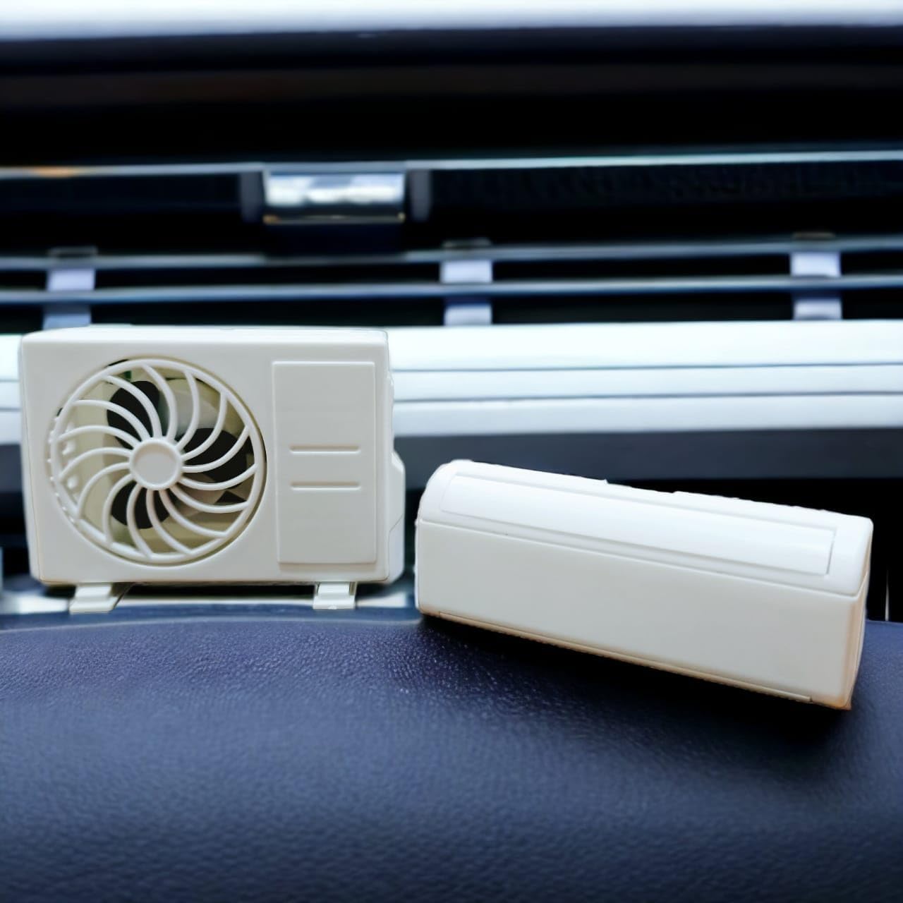 Split AC Design Solar-Powered Built-in Perfume Diffuser for Dashboard and AC Vent Car Air Freshener