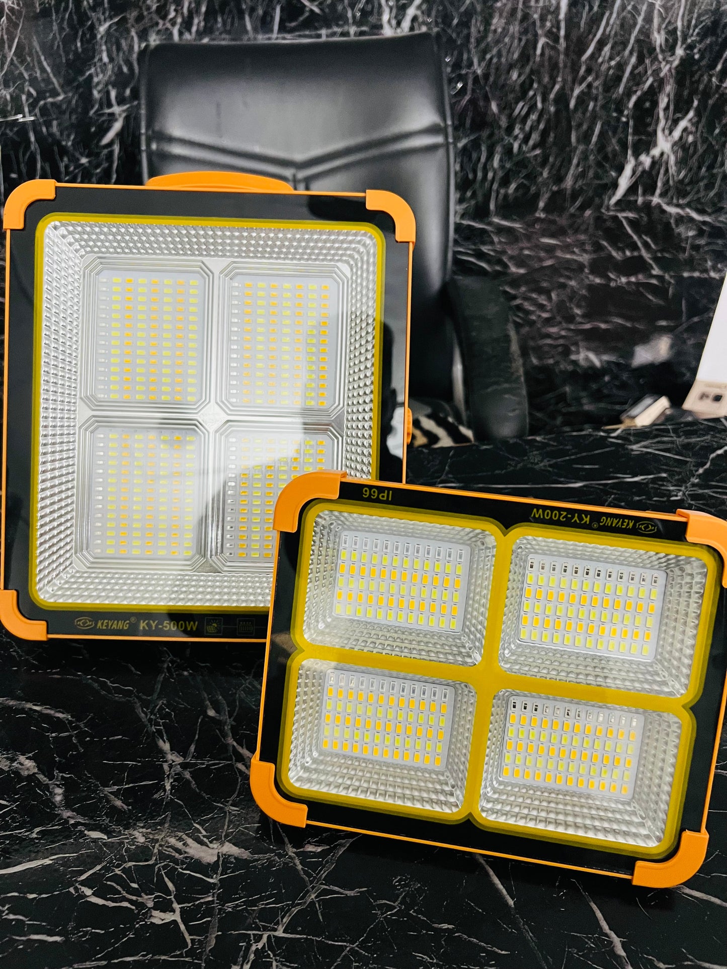 MKY Solar Flood Lights 5 in 1 Modes White / Warm White / Natural White / Dim White / Red-Blue Flash 8 hours backup Waterproof ip66